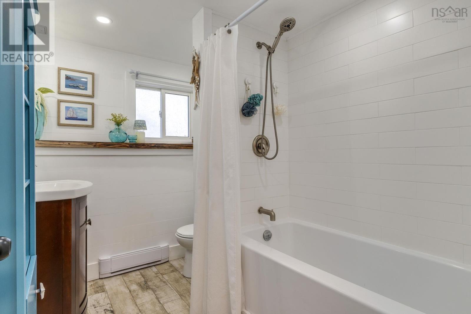 Property 31 of 42 of 13 Logan Drive