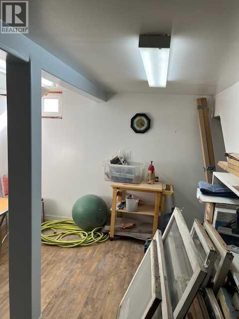 5015 51 Avenue — photo 8