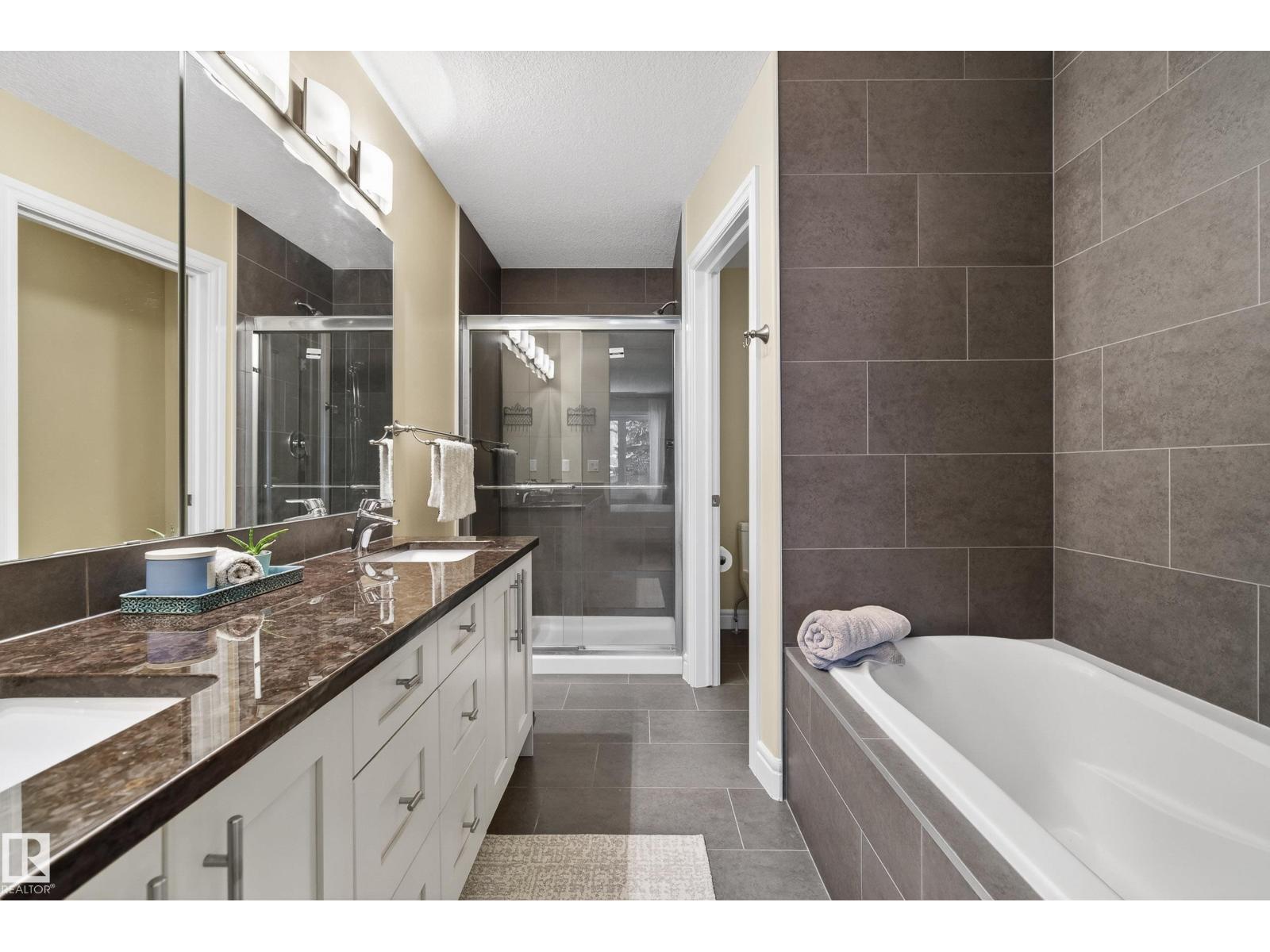 10209 90 ST NW, Edmonton