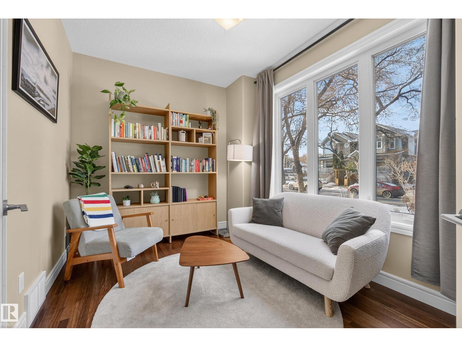 10209 90 ST NW, Edmonton