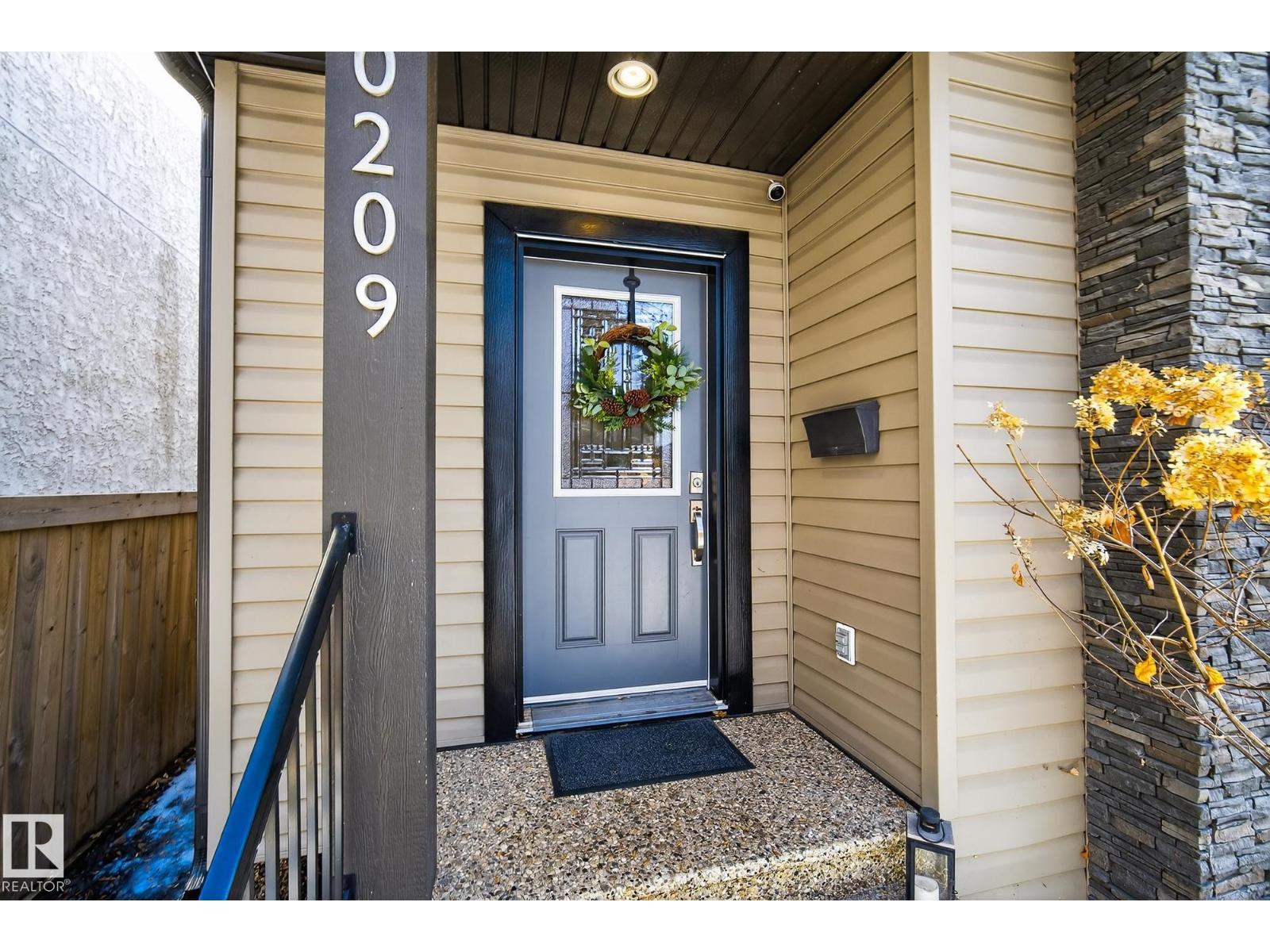 10209 90 ST NW, Edmonton