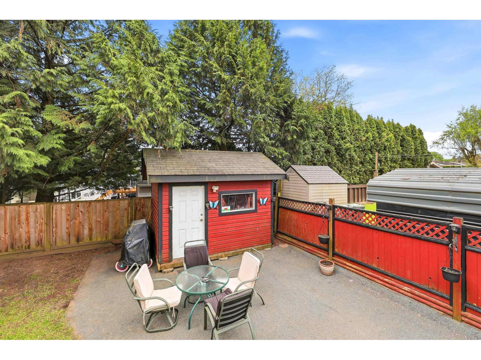 26744 33 AVENUE, Langley