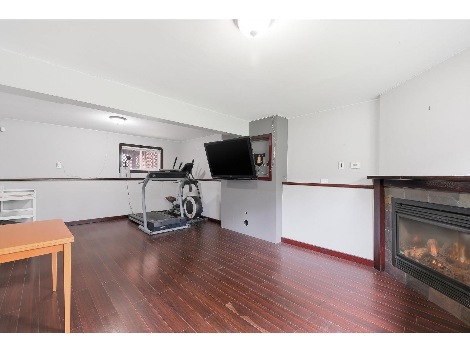 26744 33 AVENUE, Langley