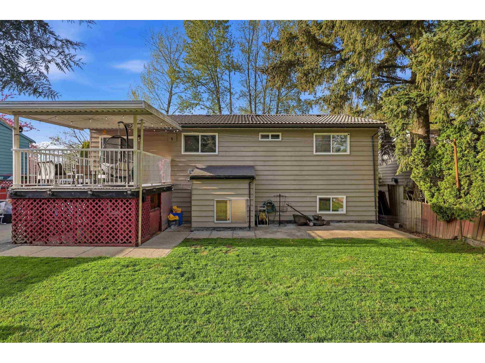 26744 33 AVENUE, Langley