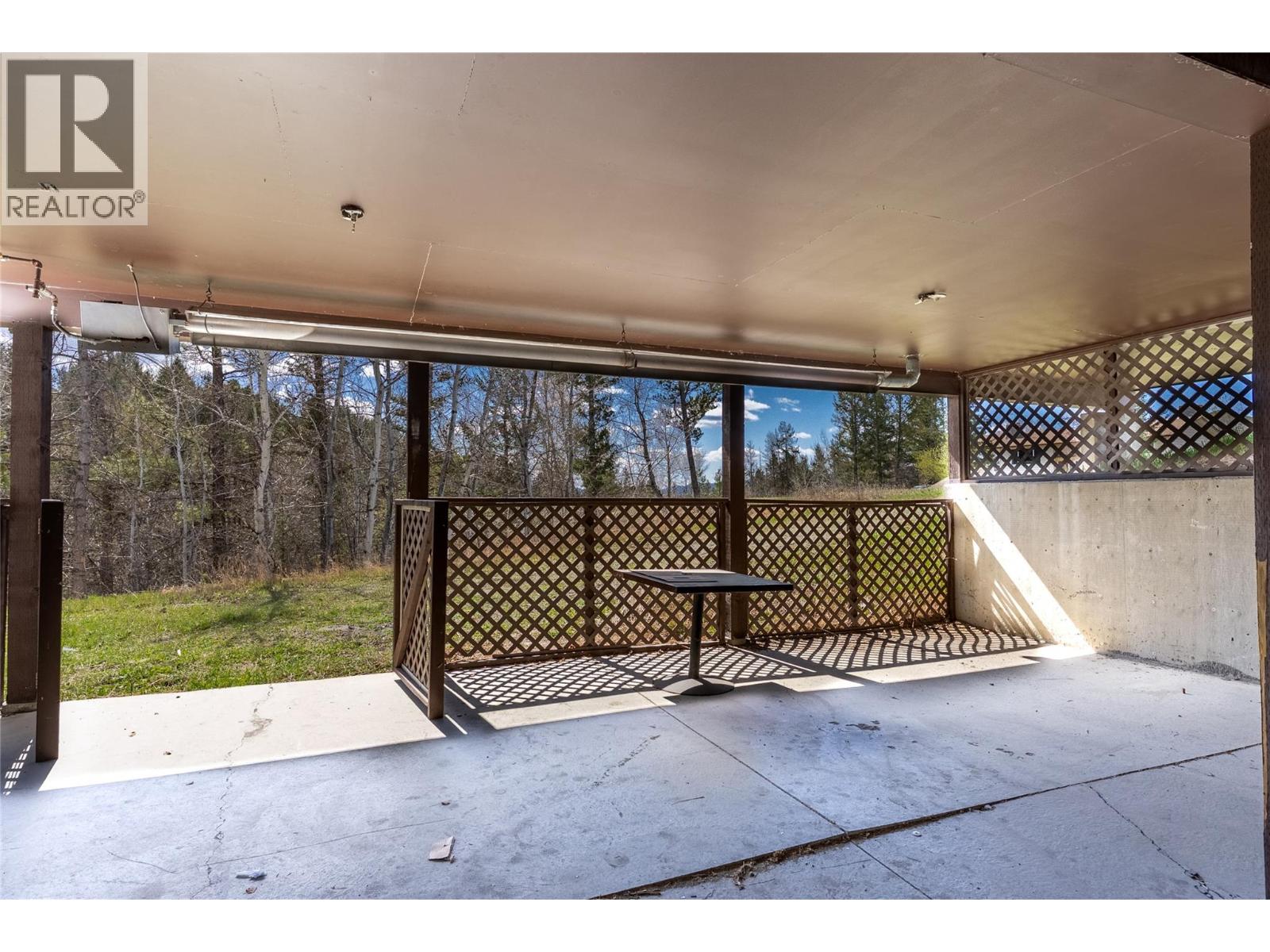 245 Ponderosa Avenue, Logan Lake
