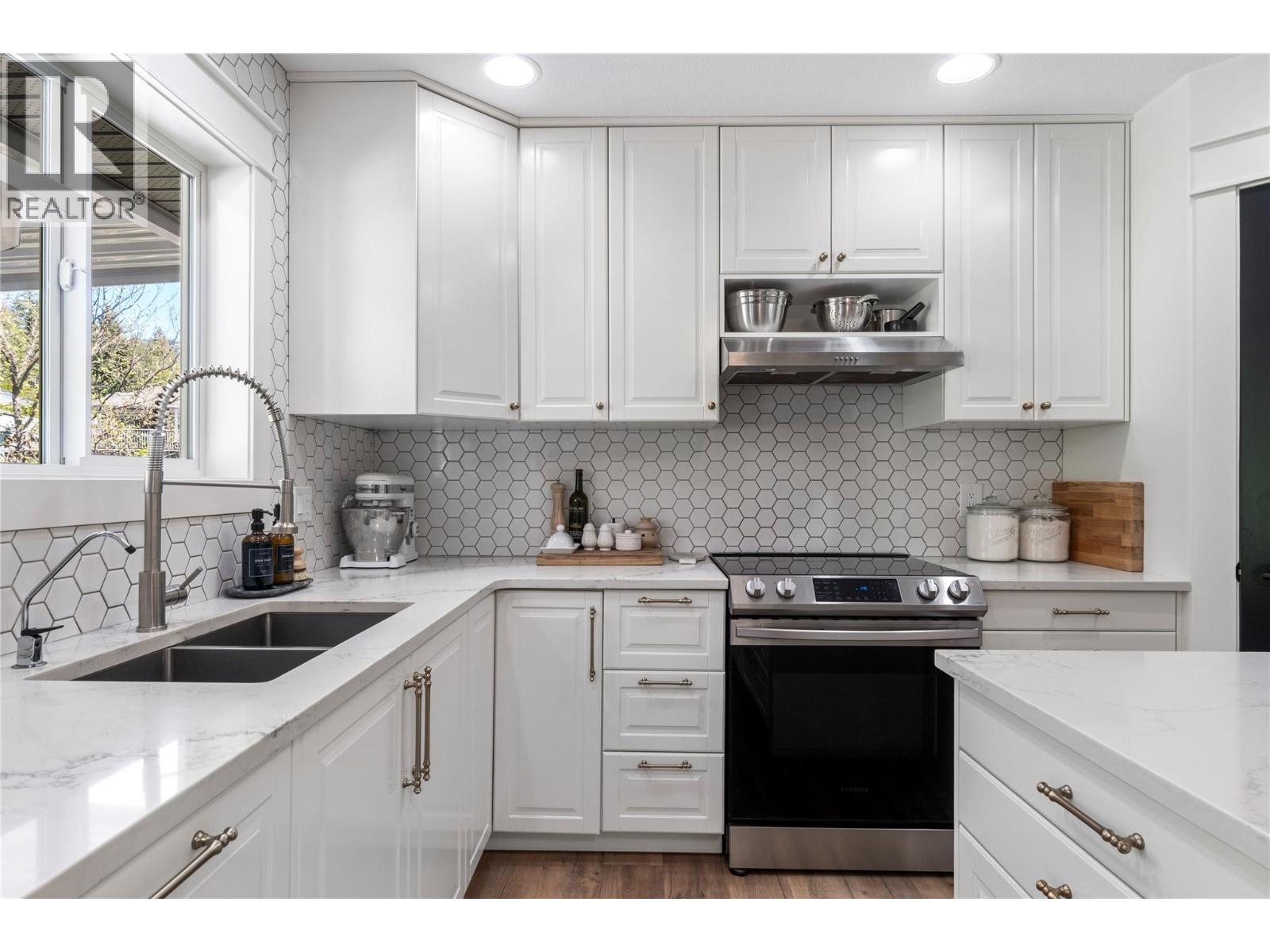  3061 18 Avenue Northeast, Salmon Arm