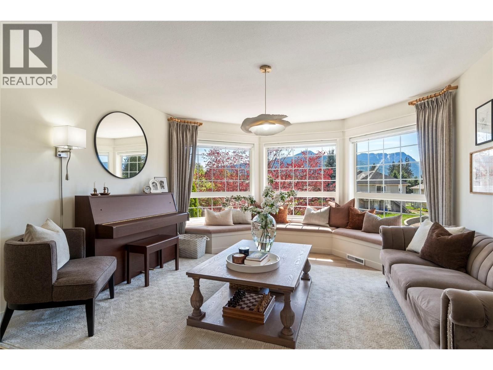  3061 18 Avenue Northeast, Salmon Arm