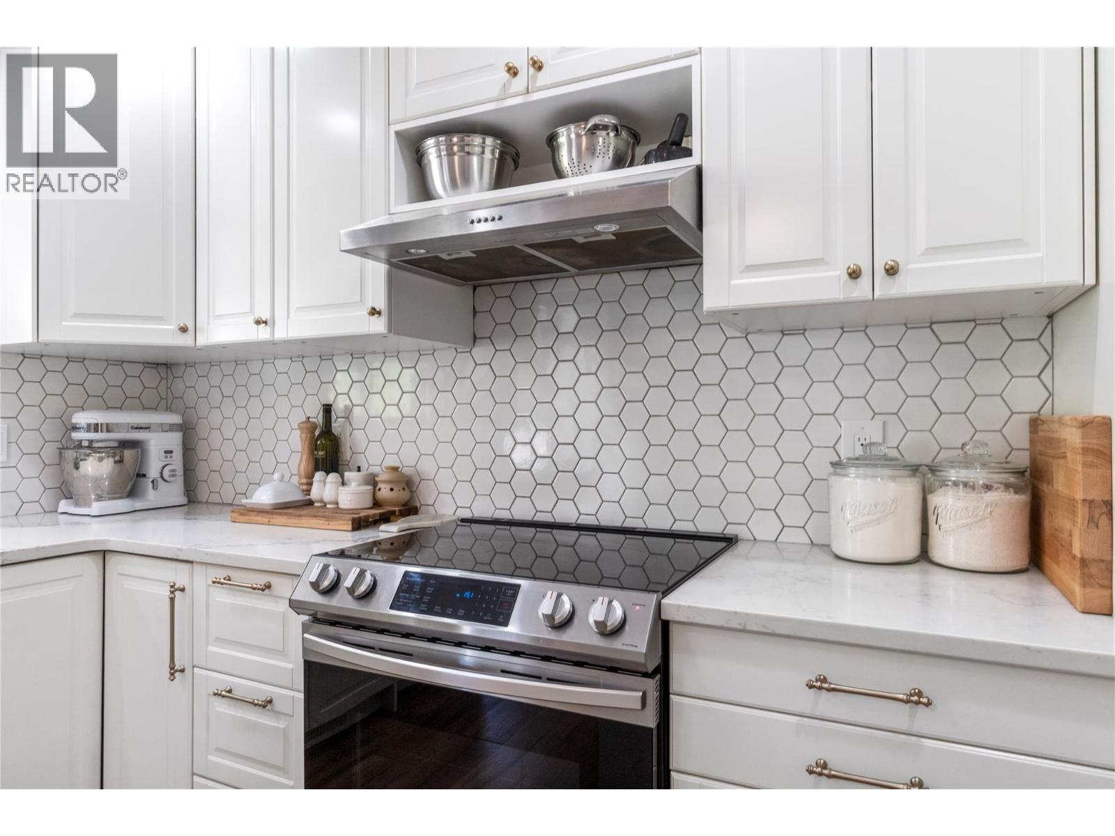  3061 18 Avenue Northeast, Salmon Arm