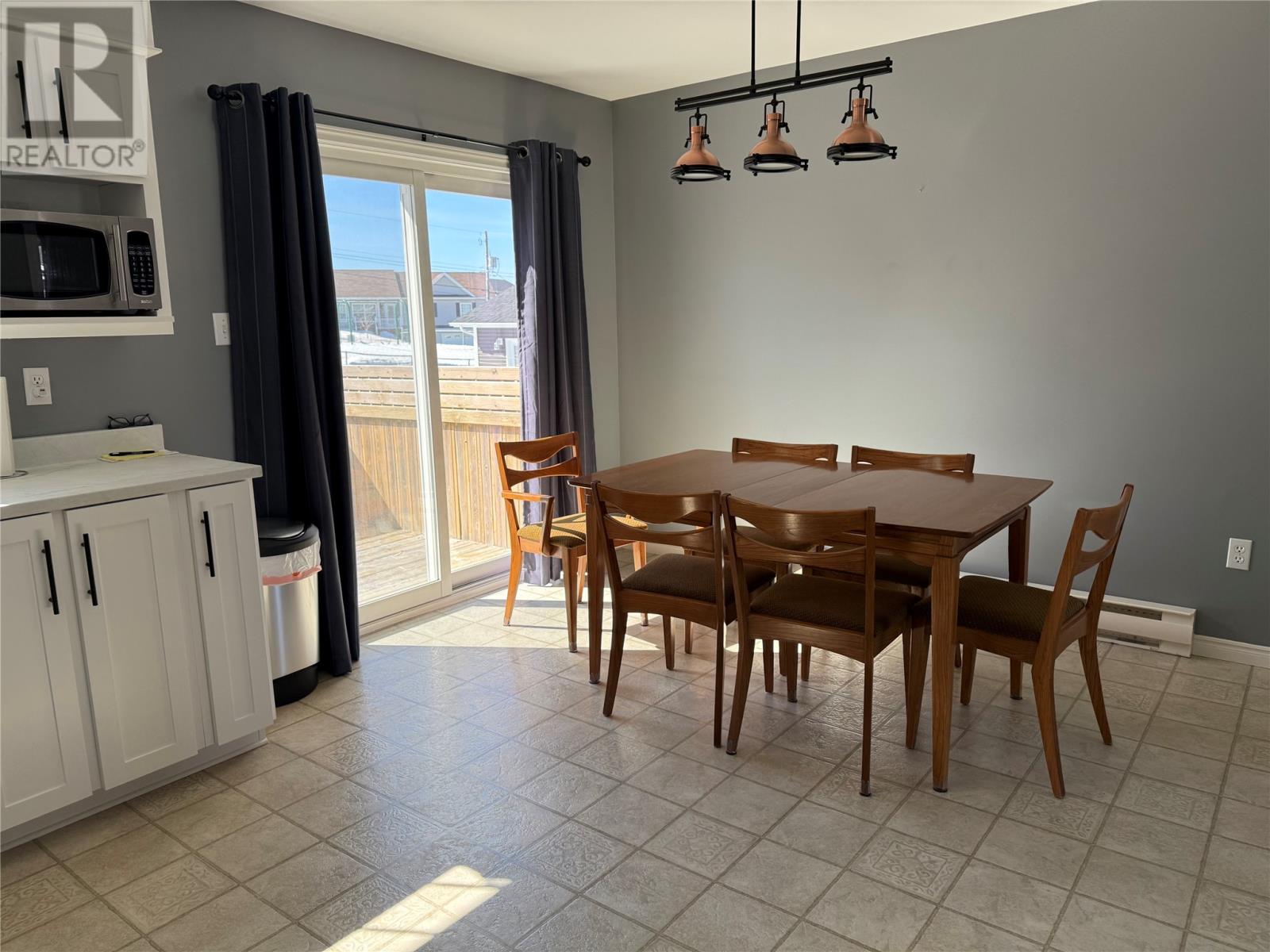 10 Dove Crescent - 10