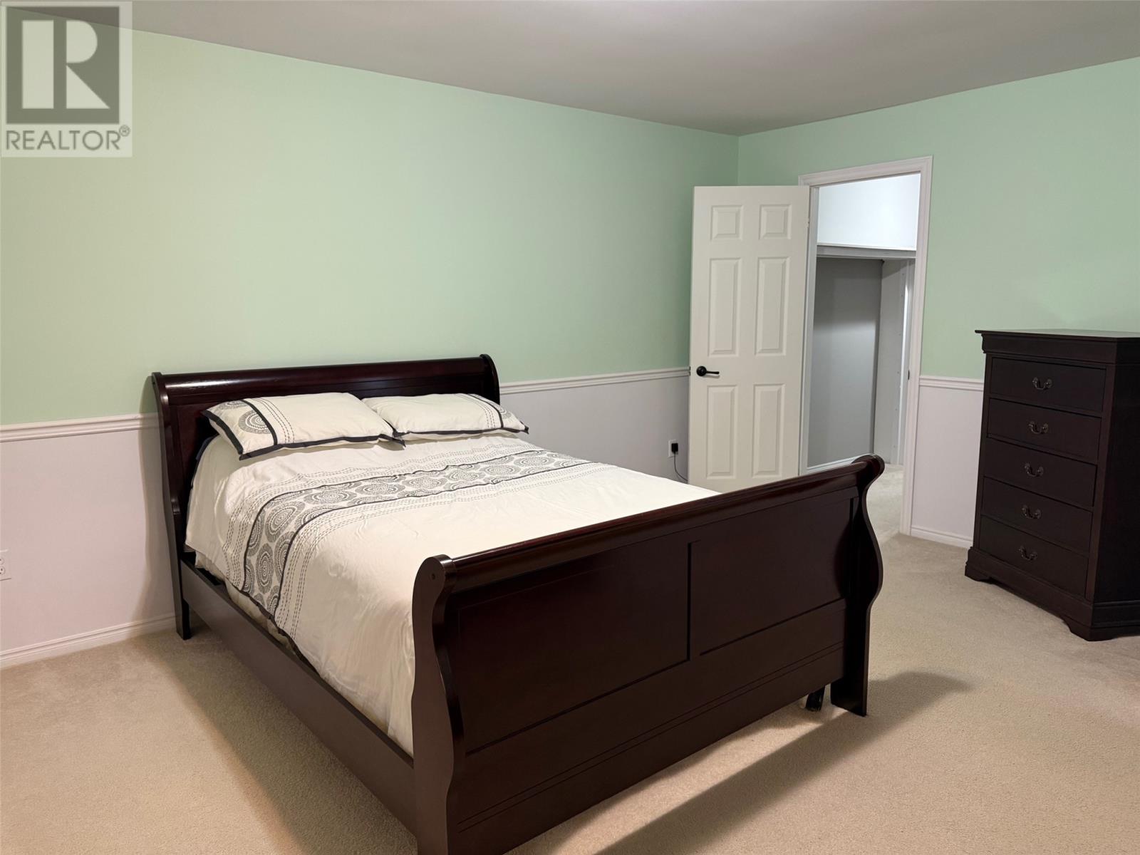 10 Dove Crescent - 12