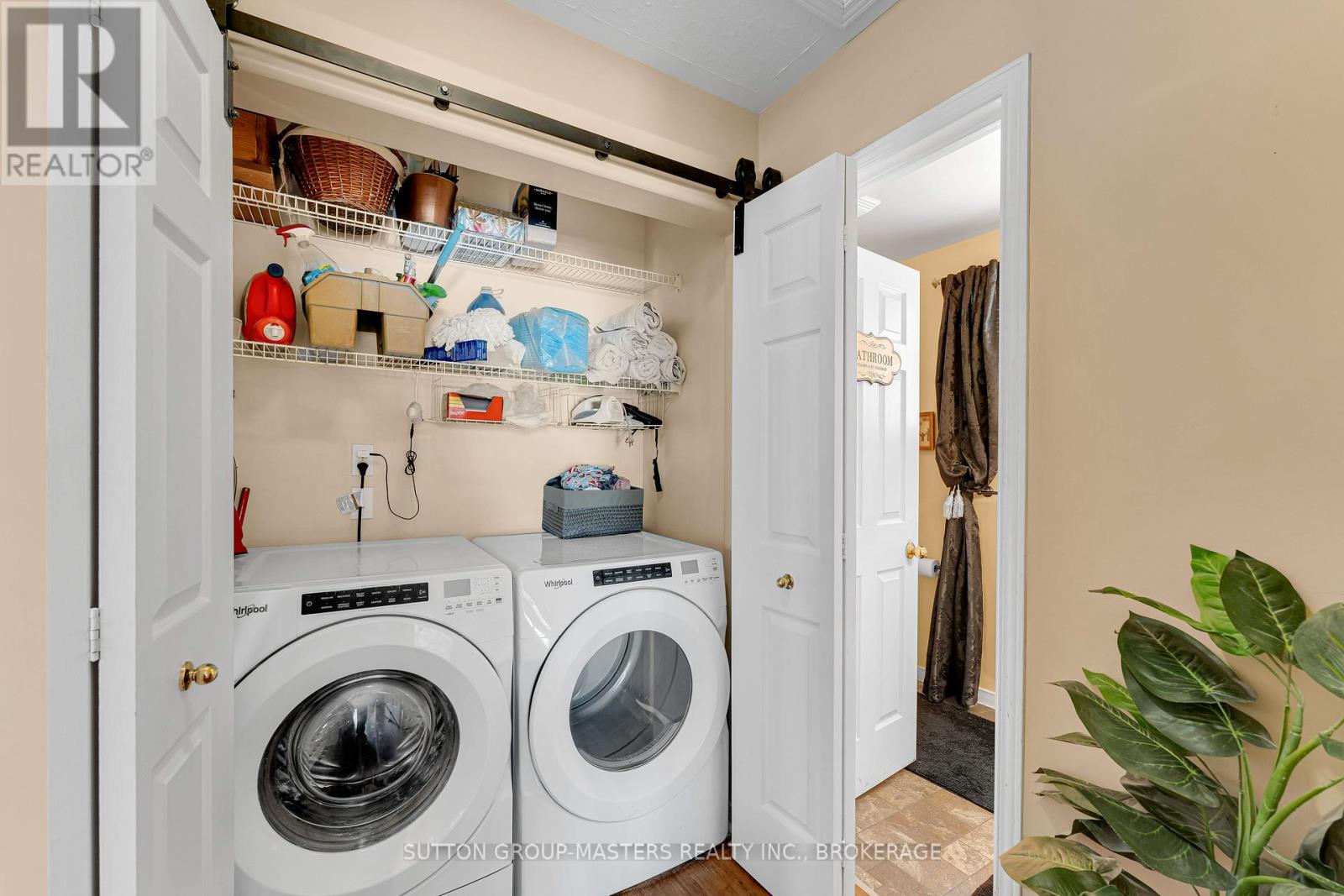 568 ROOSEVELT DRIVE - 21