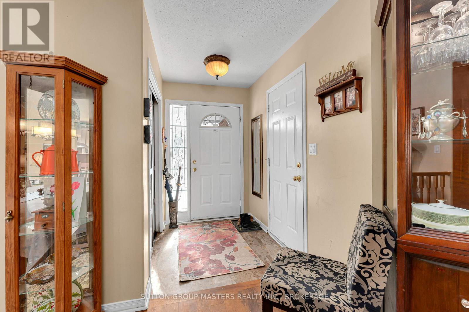 568 ROOSEVELT DRIVE - 4