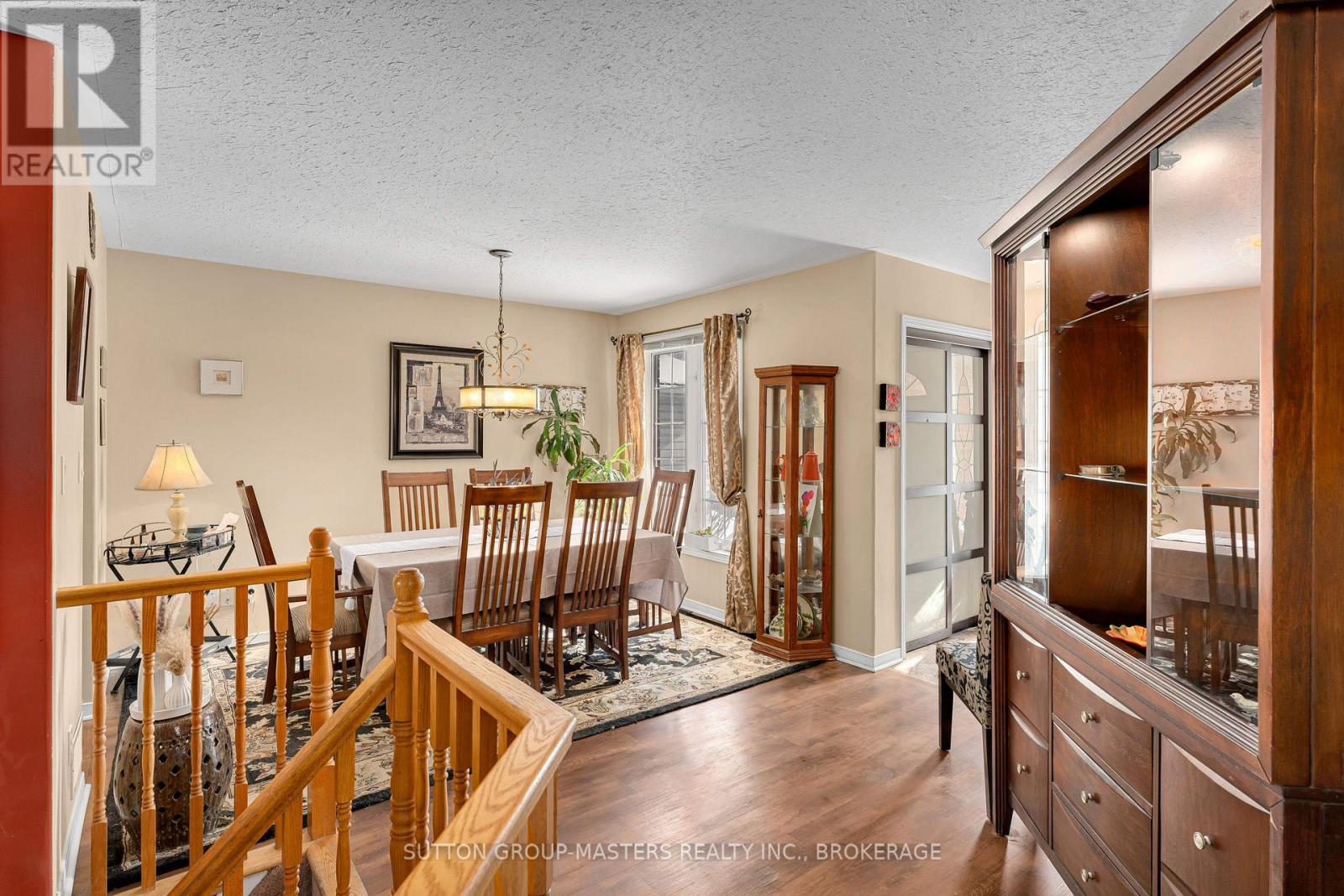 568 ROOSEVELT DRIVE - 5