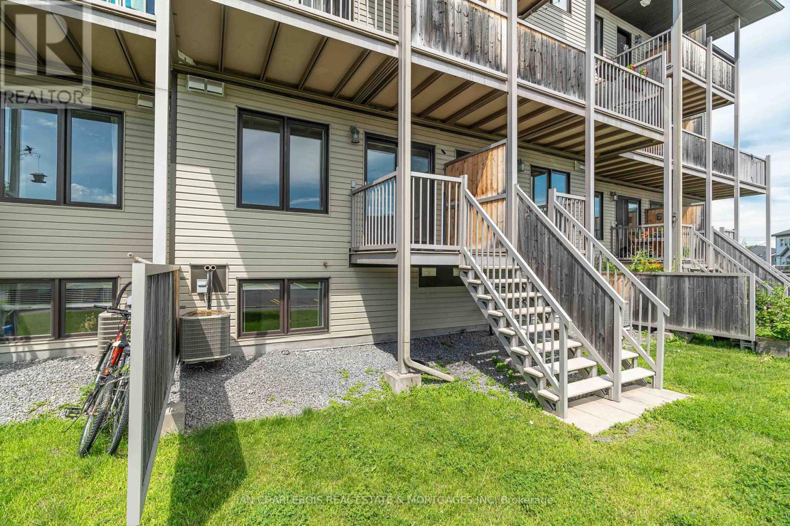 2 Bed, 3 Bath House for Rent in Ottawa – 10 – 2382 ESPRIT DRIVE, Ottawa – MLS# X13054094 - Image 19