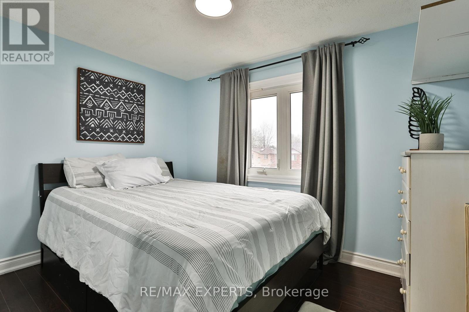 16 HETHERINGTON PLACE - 20