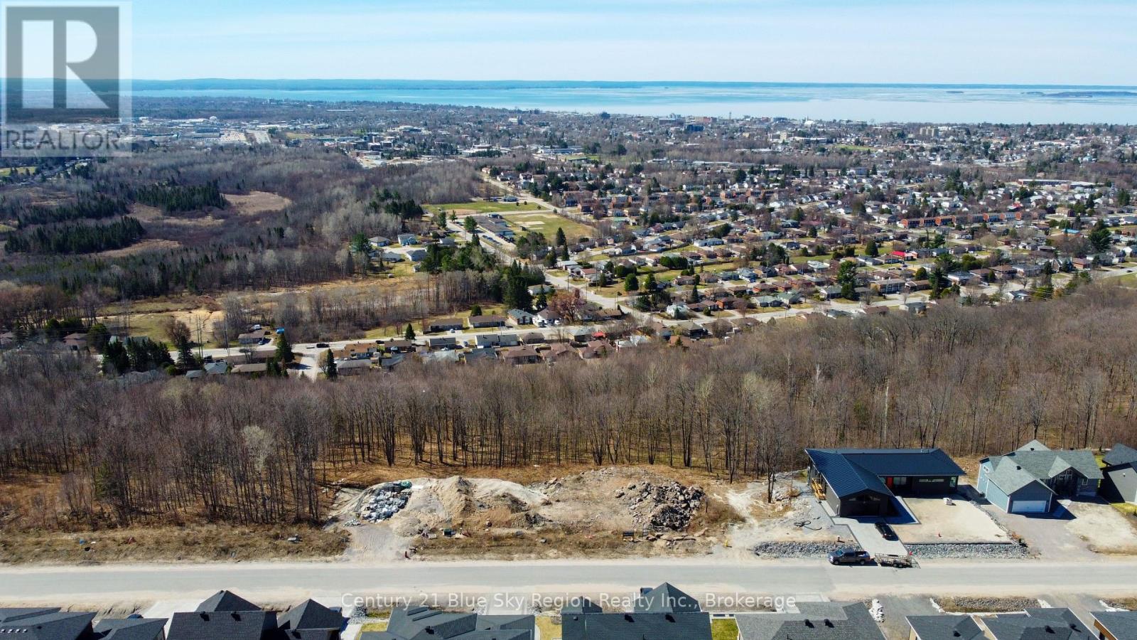 40 KENRETA DRIVE - 16