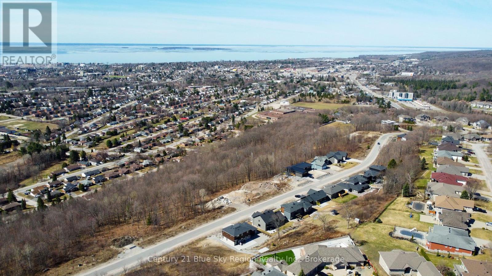 40 KENRETA DRIVE - 17