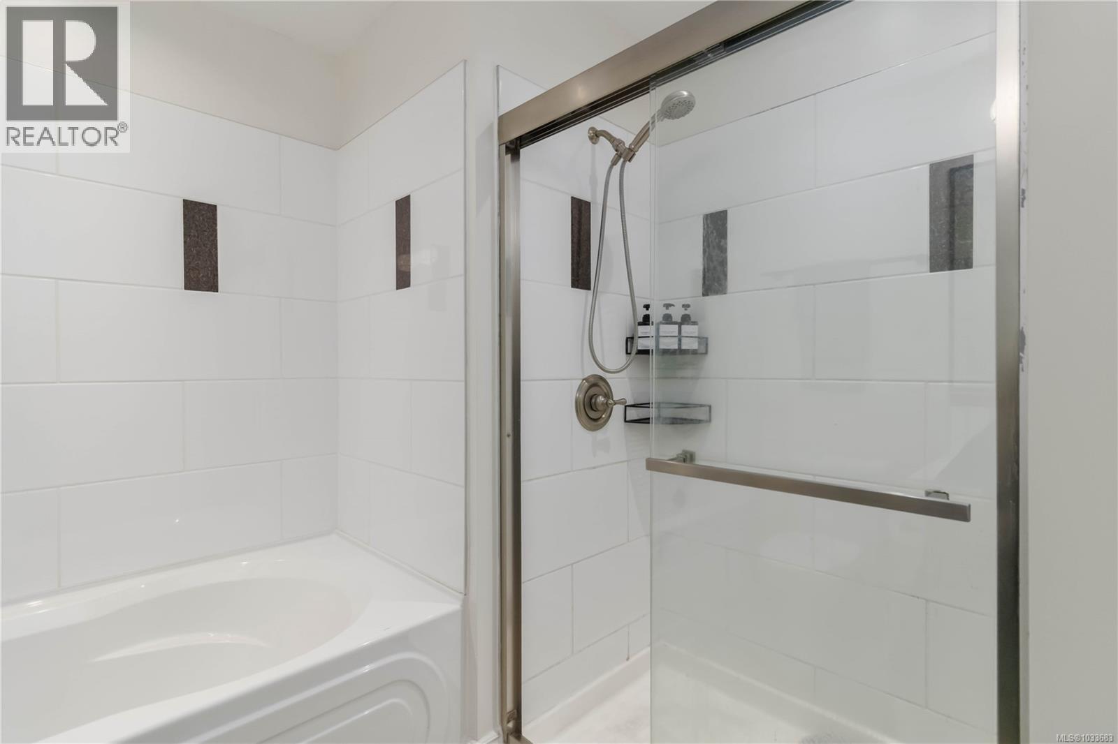 #217 1335 Bear Mountain Pkwy - 29