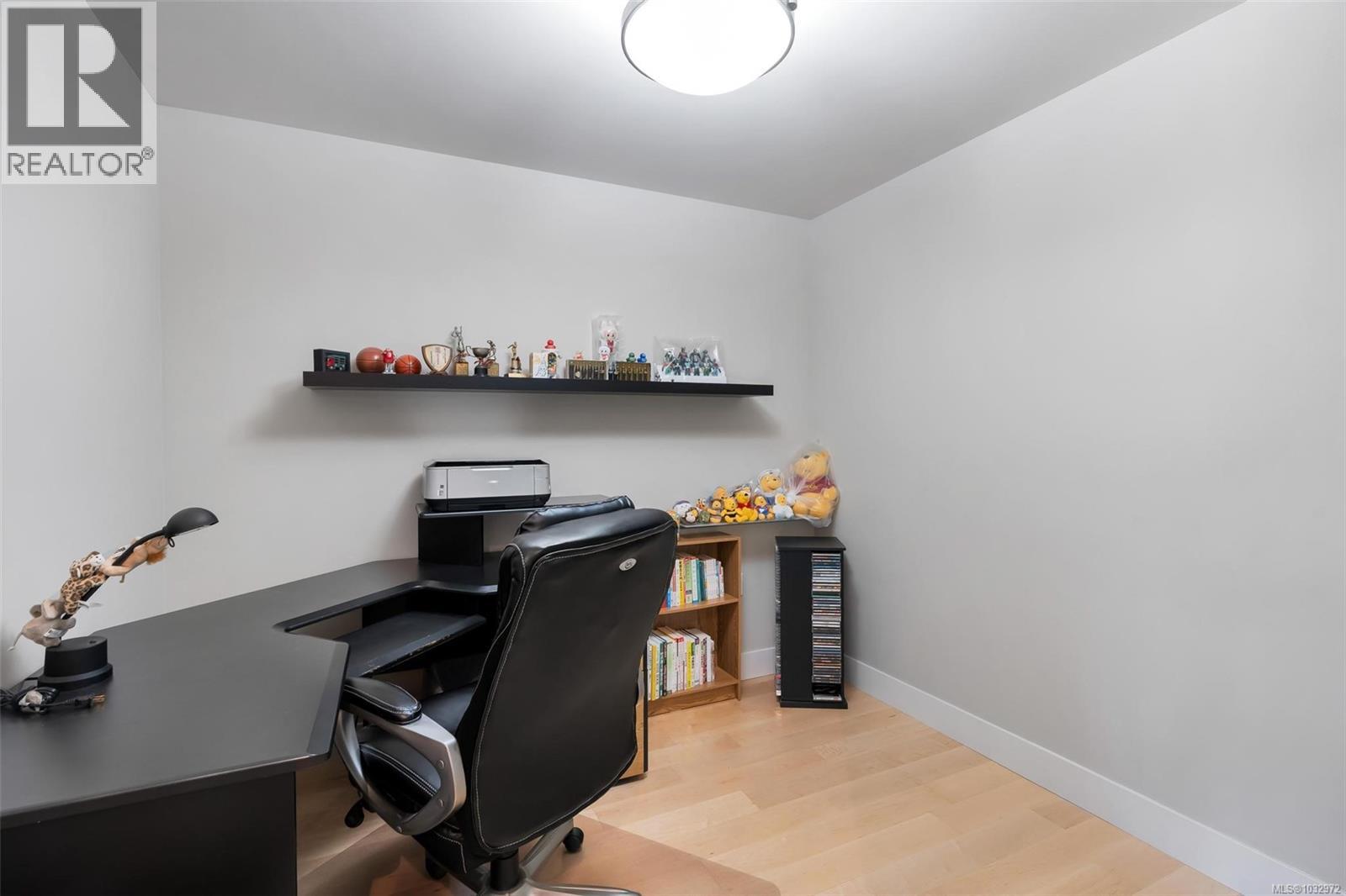 #407 3223 Selleck Way - 27