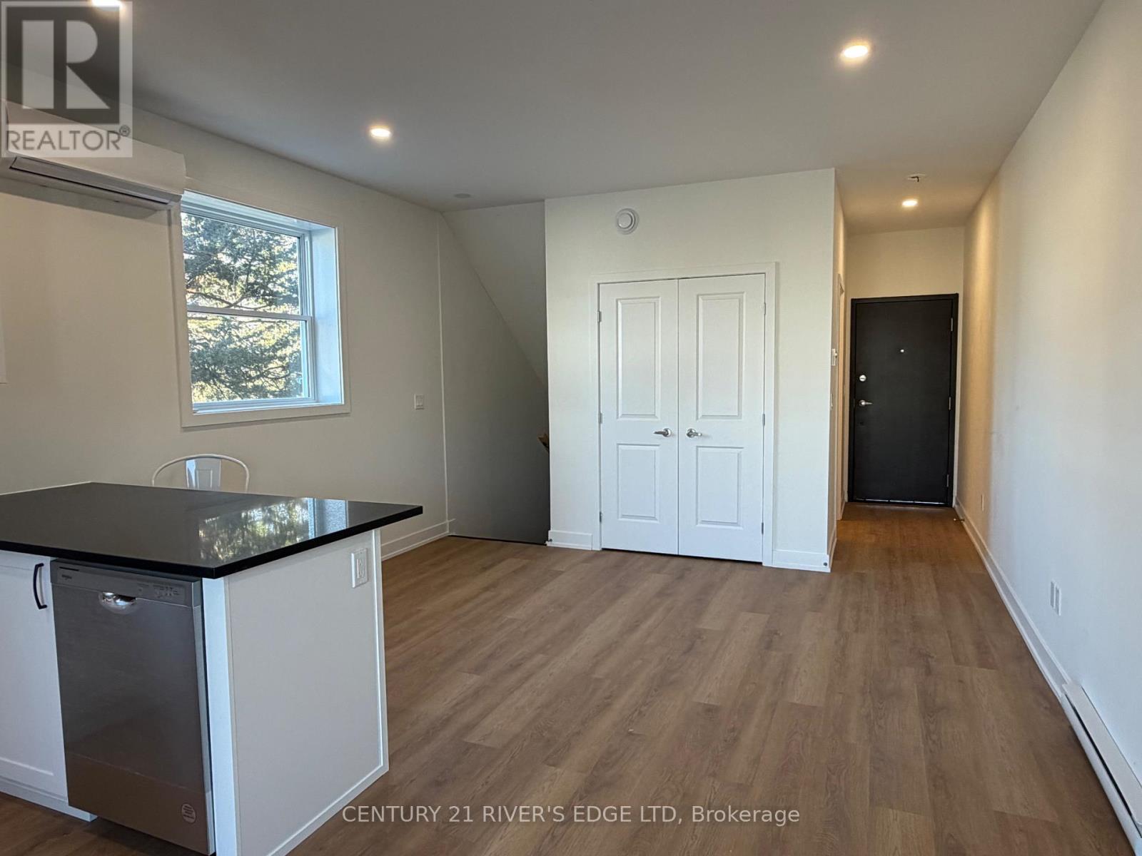 131 GORE STREET E - 10