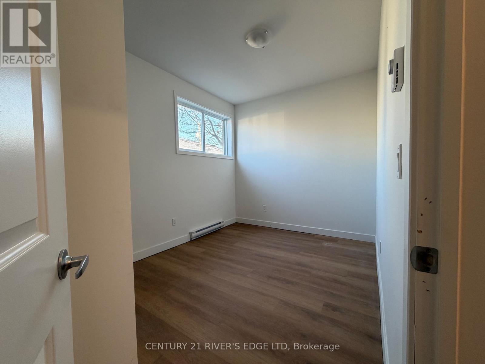 131 GORE STREET E - 13
