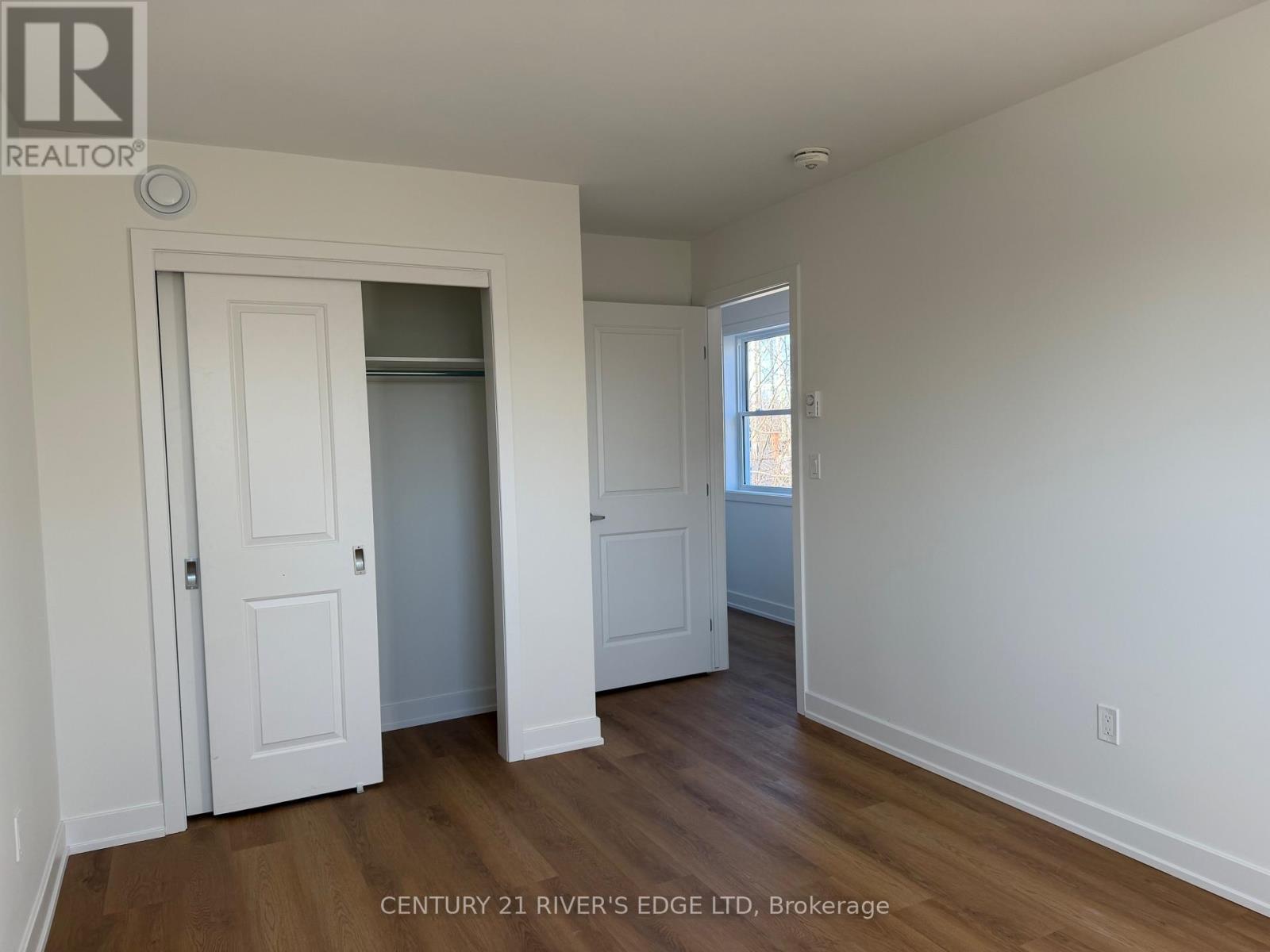 131 GORE STREET E - 27