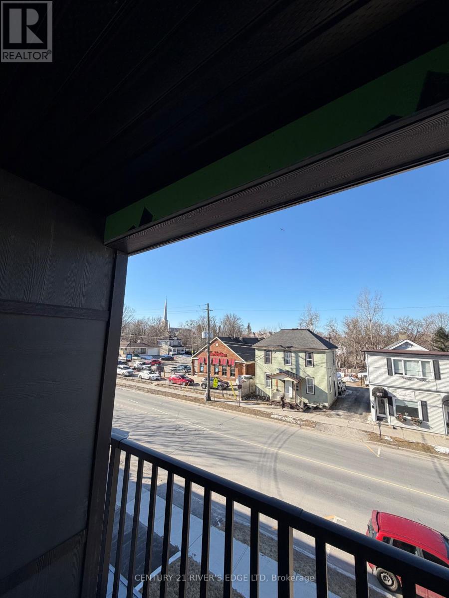 131 GORE STREET E - 33