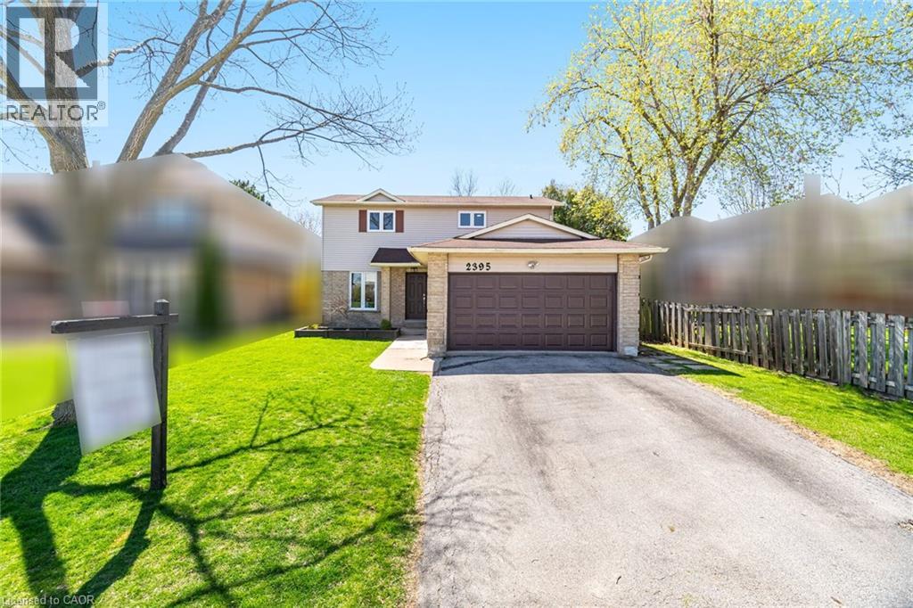 2395 ARNOLD Crescent - 2