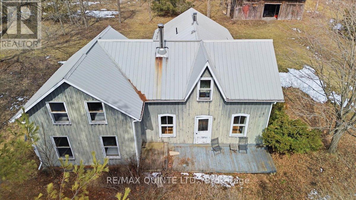 1079 CLEARVIEW ROAD - 44