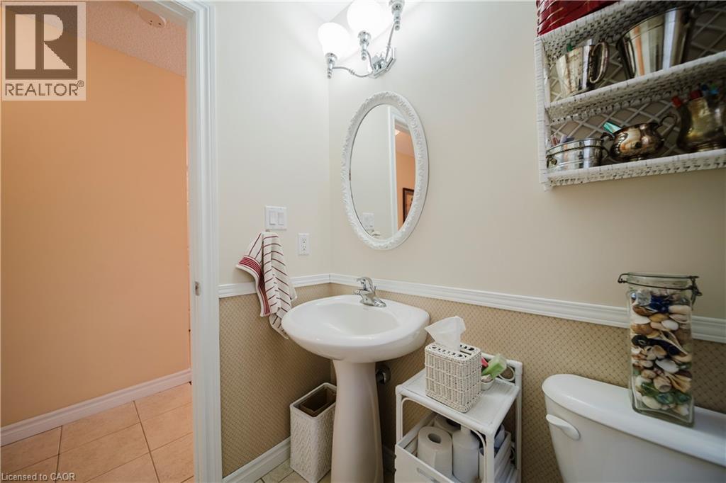 90 CAPTAIN MCCALLUM Drive, New Hamburg, Ontario, N3A0B7 — Photo 17