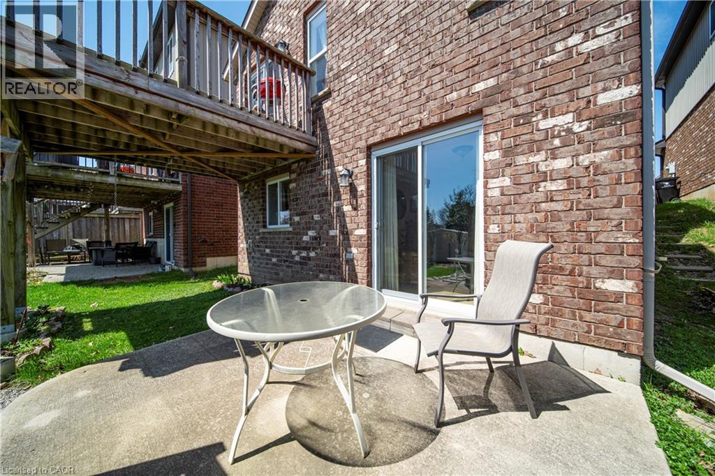 90 CAPTAIN MCCALLUM Drive, New Hamburg, Ontario, N3A0B7 — Photo 39