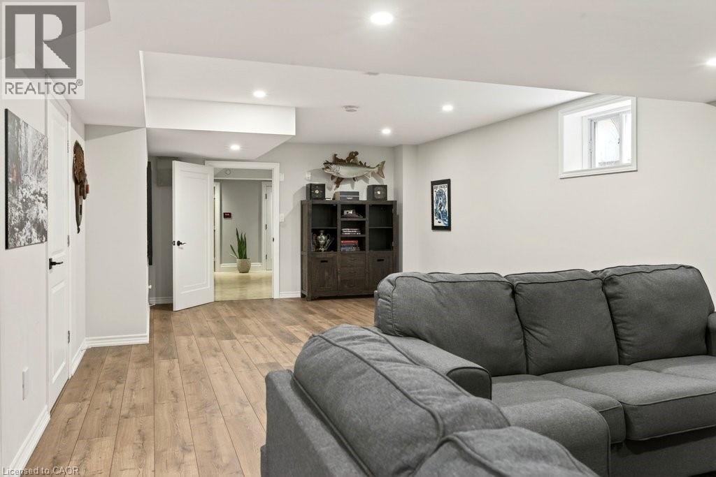 195 POMONA Avenue, Burlington, Ontario, L7N1S9 — Photo 36