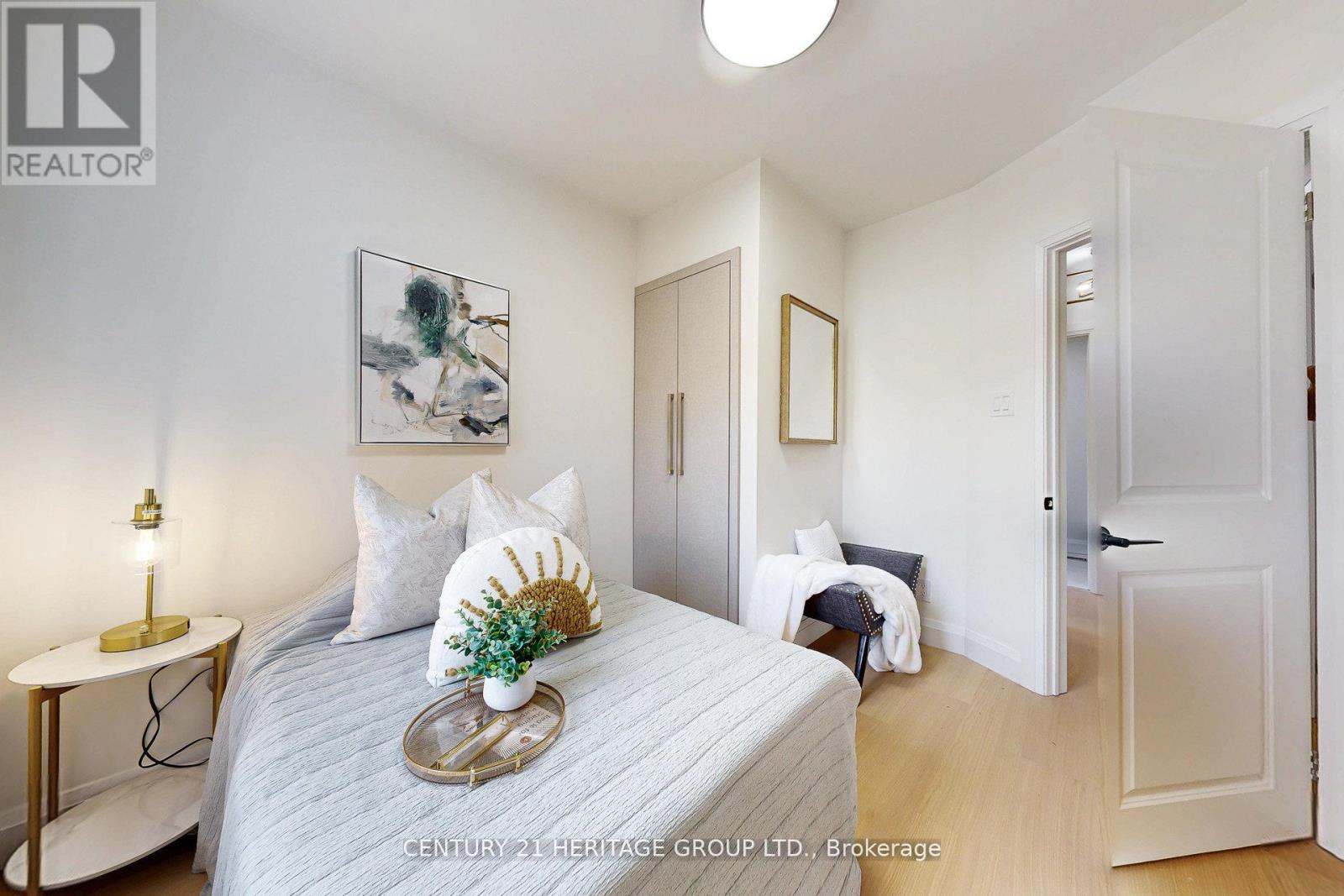 547 MELROSE AVENUE - 20