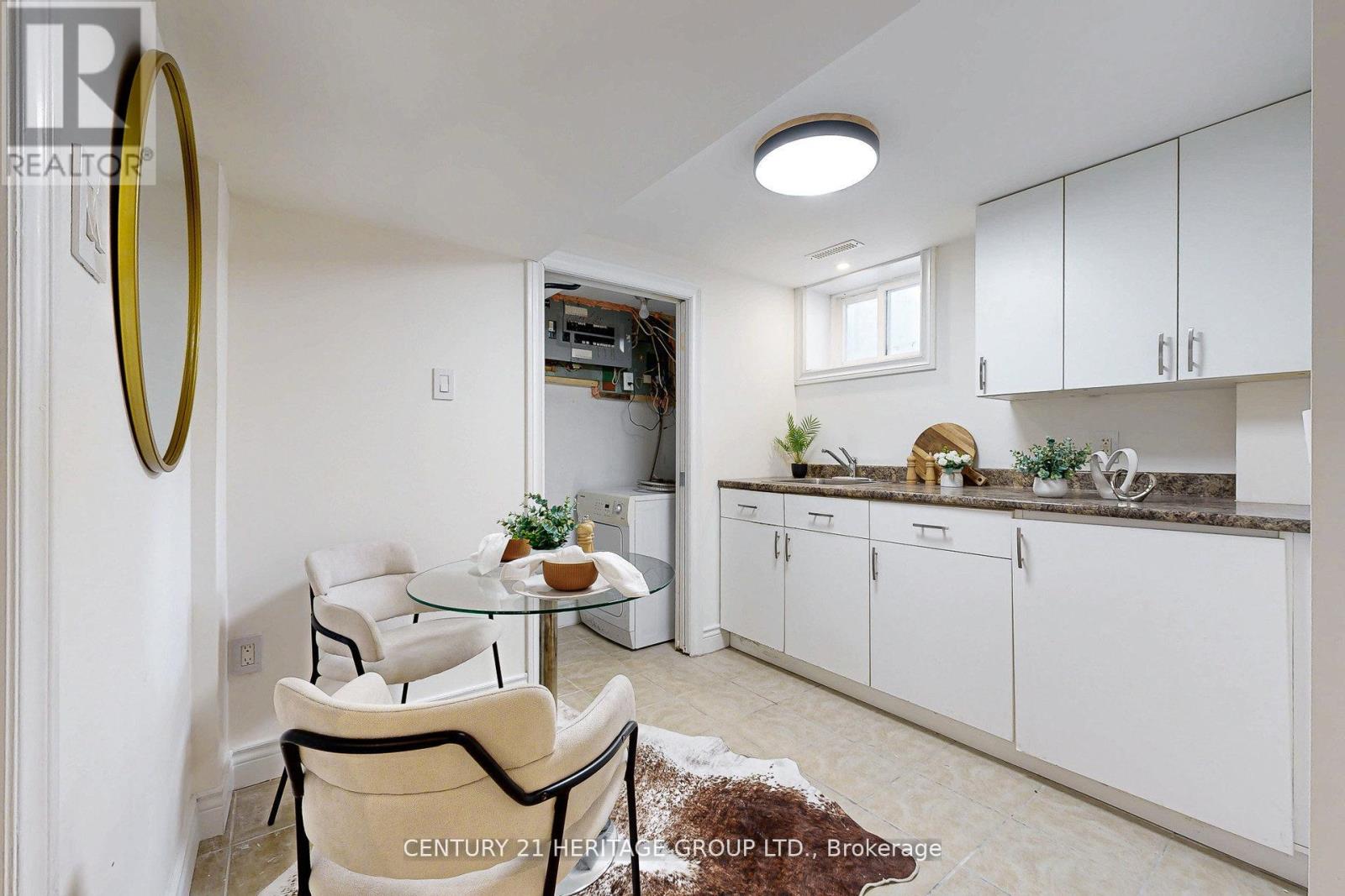 547 MELROSE AVENUE - 24