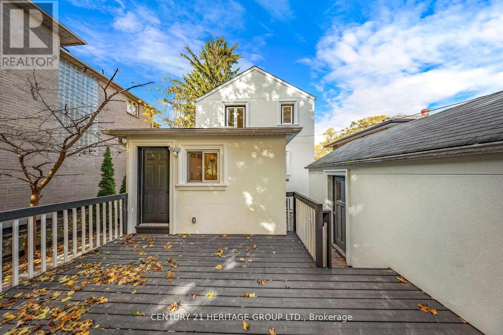 547 MELROSE AVENUE - 26