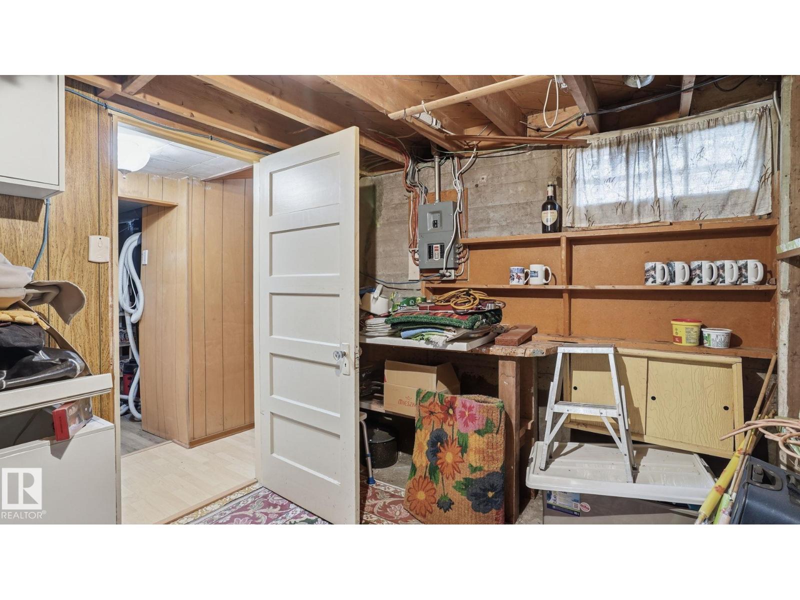 11512 86 ST NW - 13
