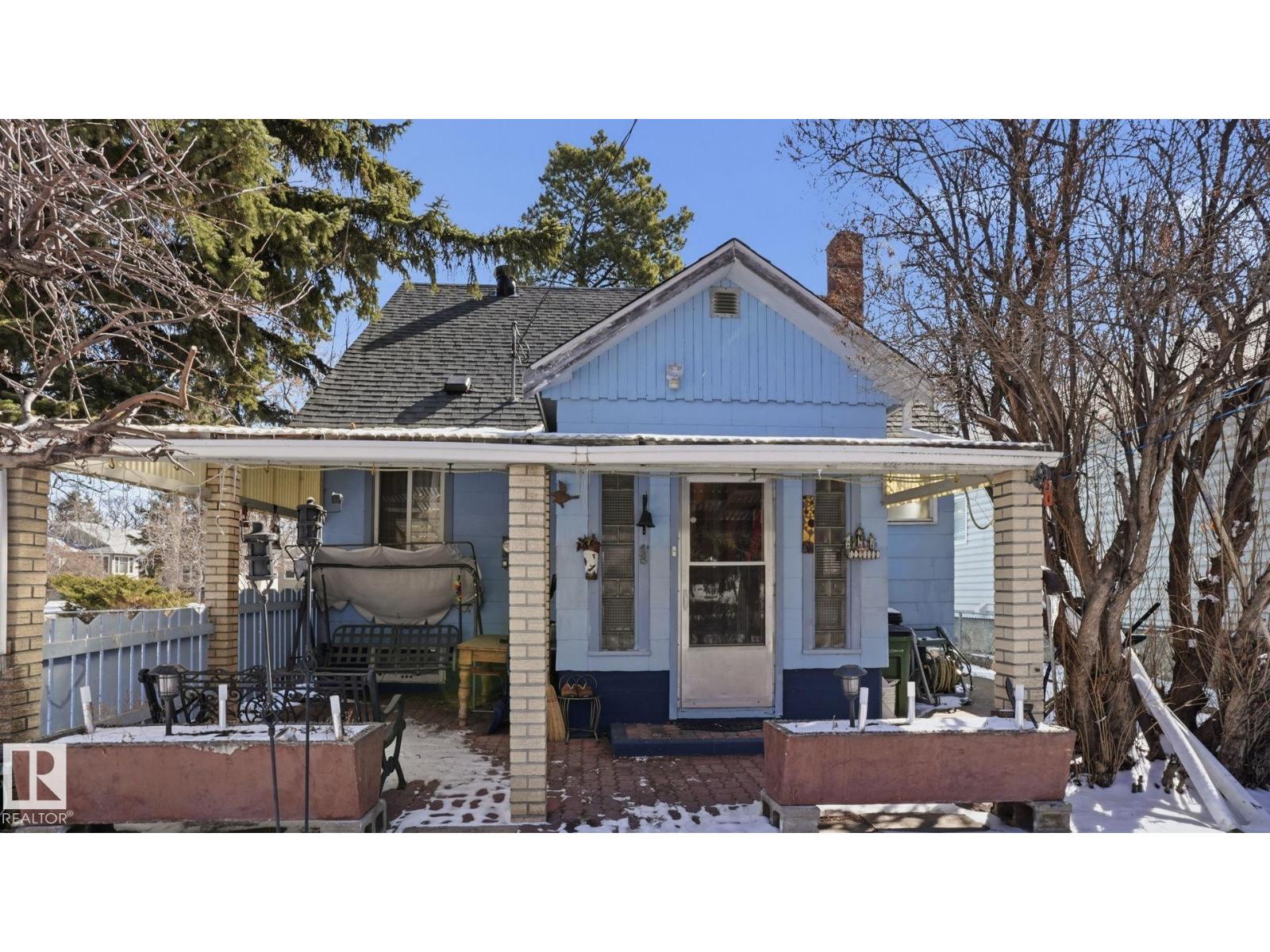 11512 86 ST NW - 14