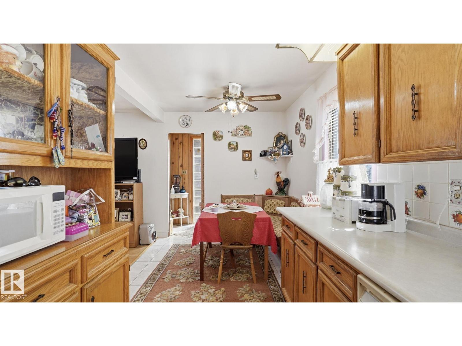 11512 86 ST NW - 6