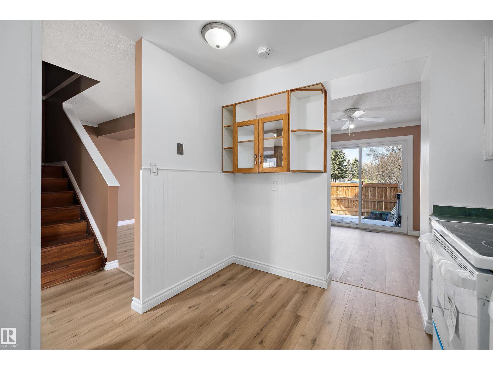 17423 92 AV NW - 17