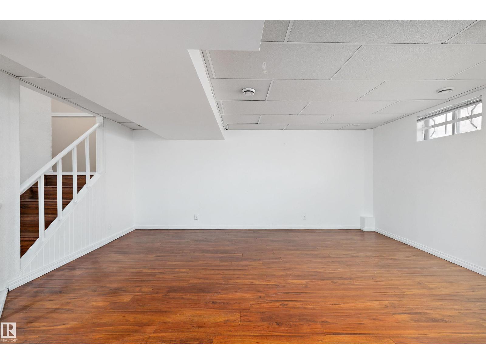 17423 92 AV NW, Edmonton