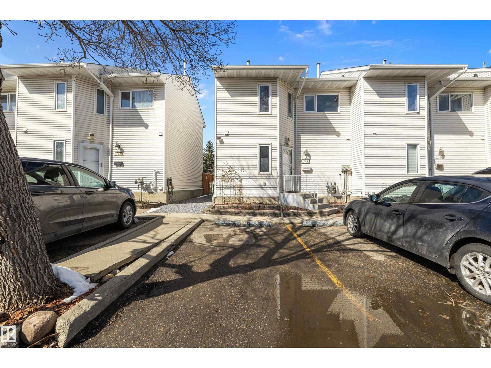 17423 92 AV NW, Edmonton