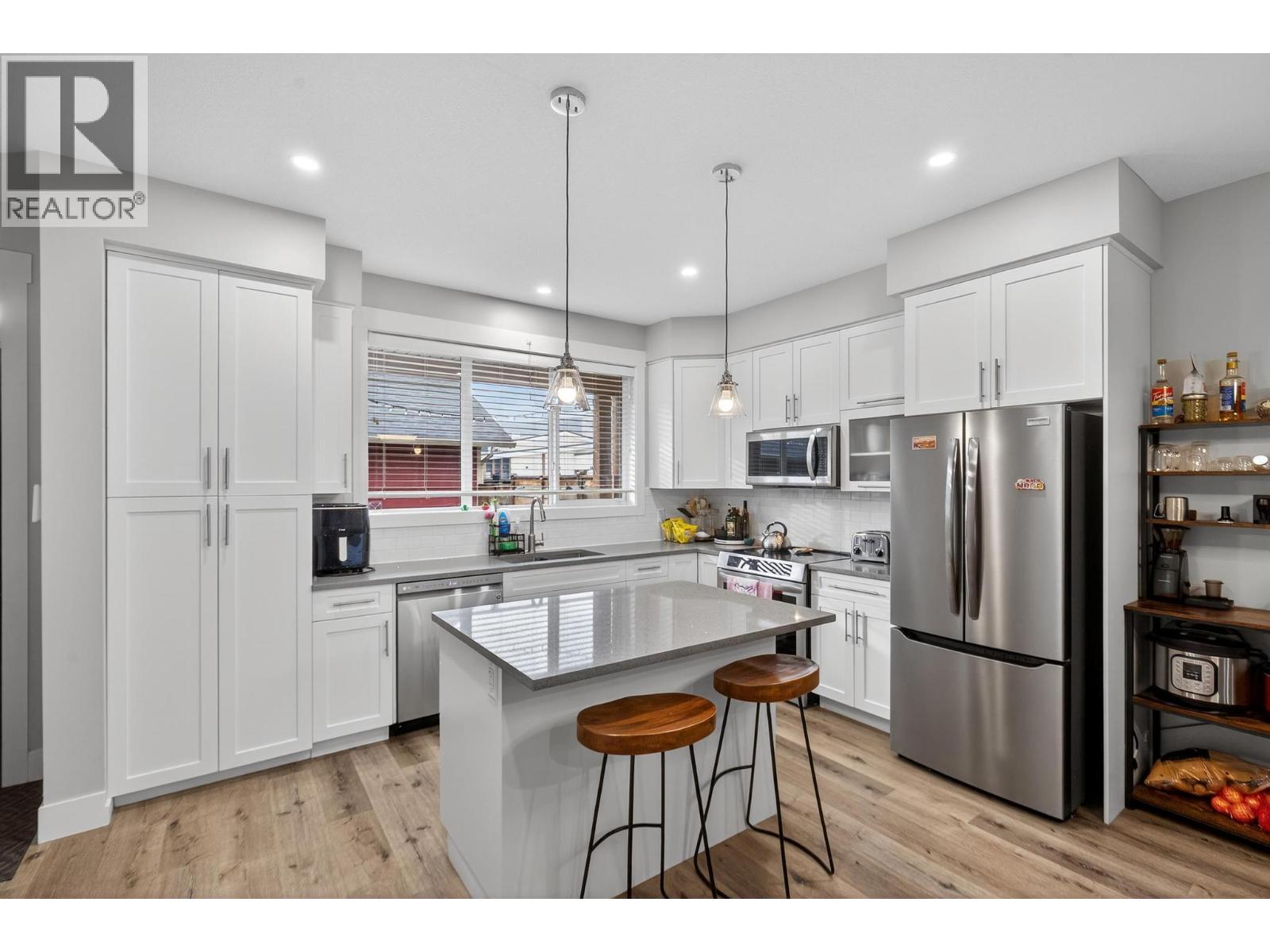 1930 Ethel Street - 2