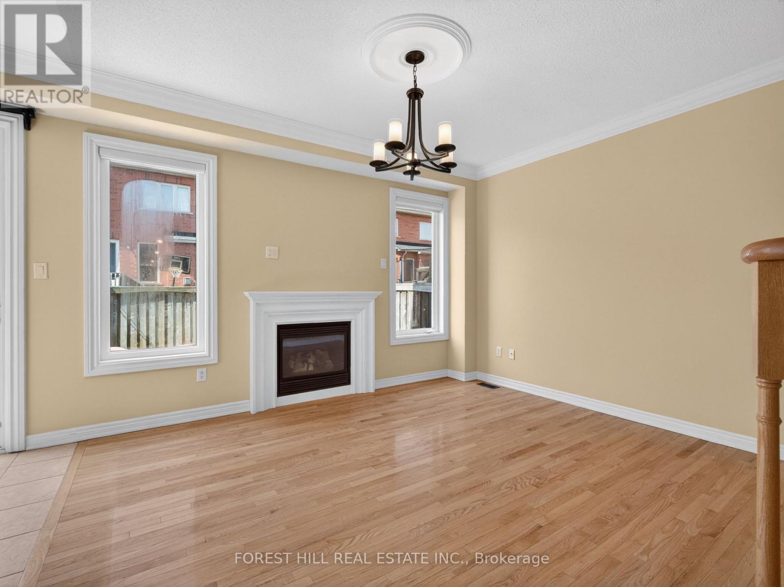 12 STOOKES CRESCENT - 9