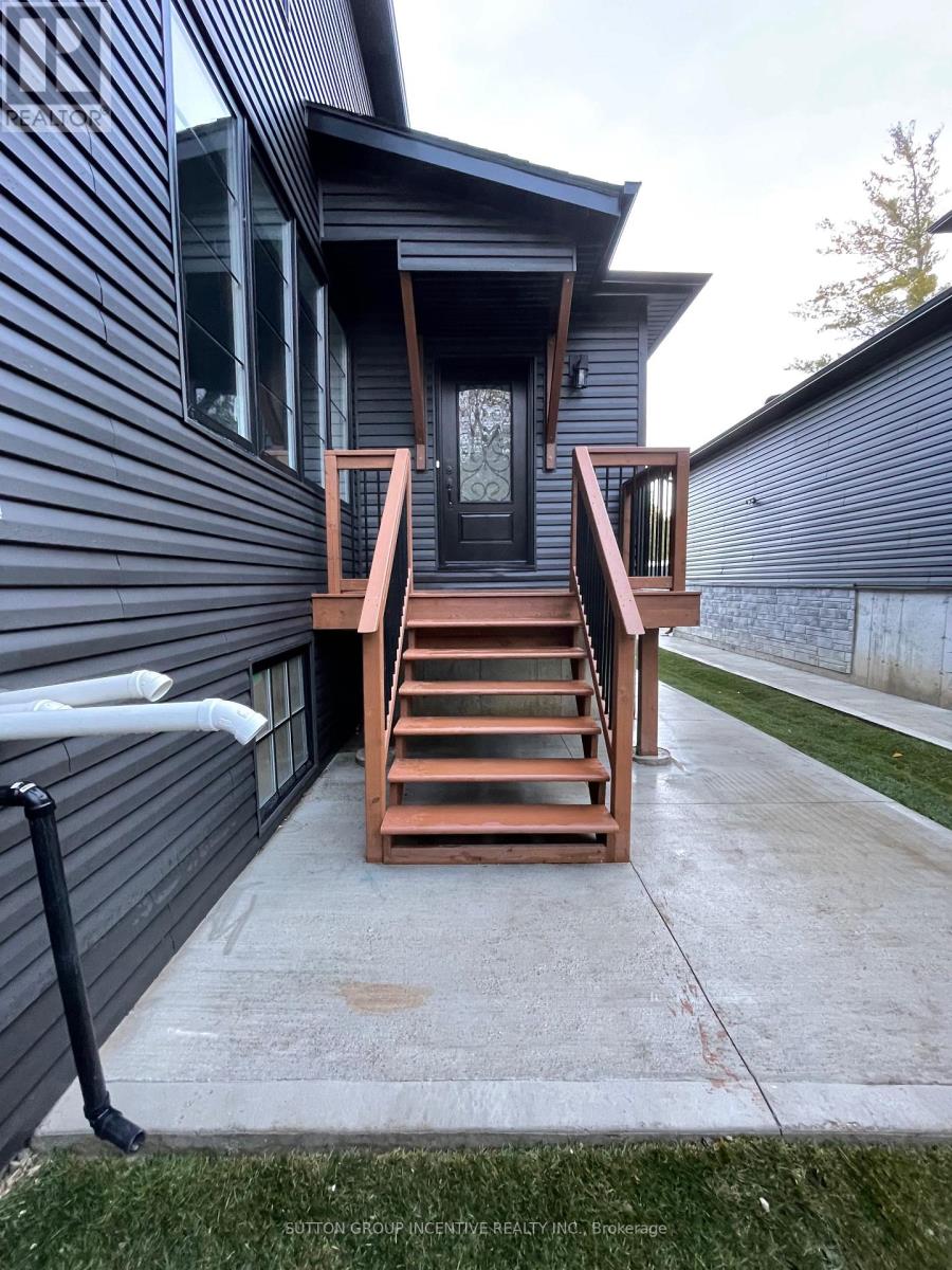 52 MARILYN AVENUE S - 16