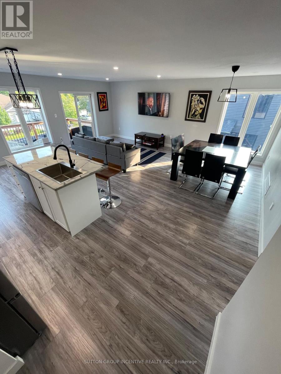 52 MARILYN AVENUE S - 3