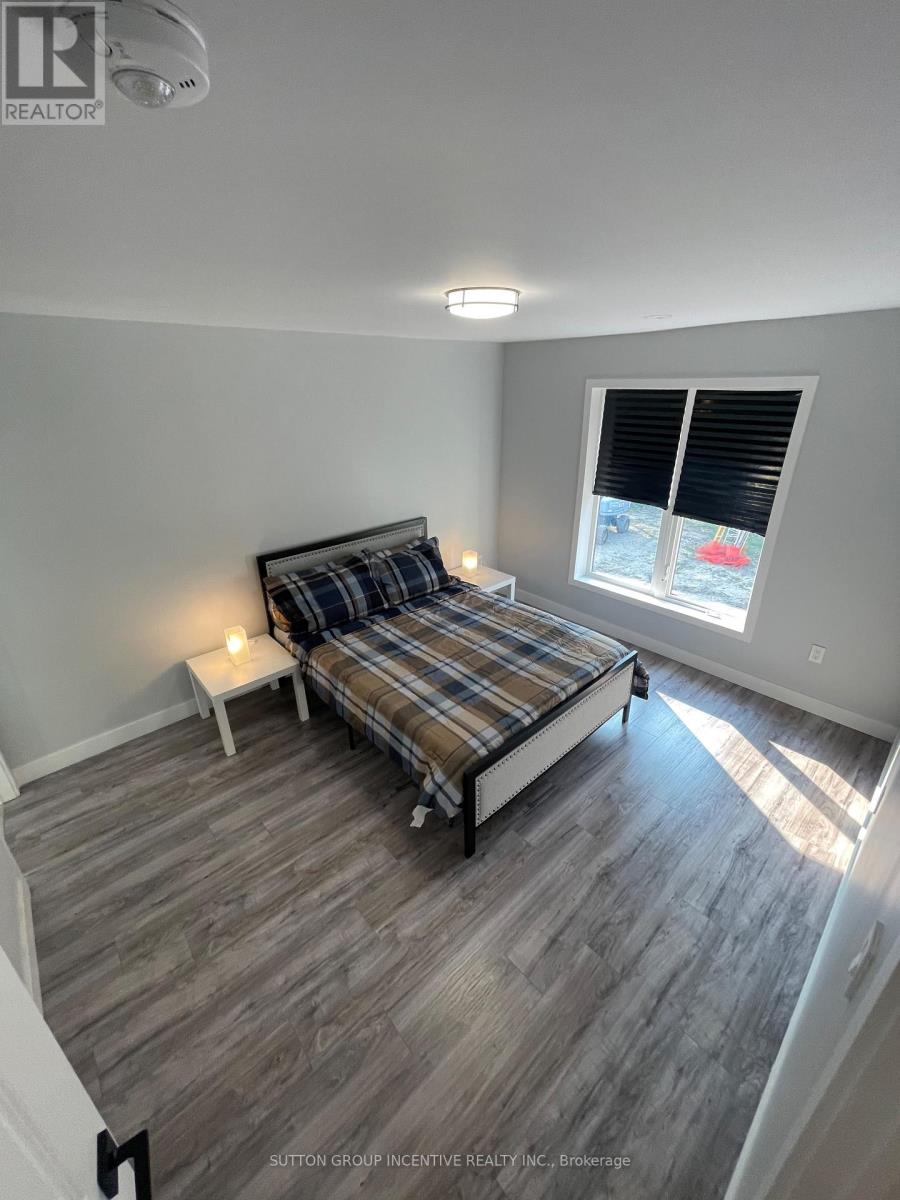 52 MARILYN AVENUE S - 8