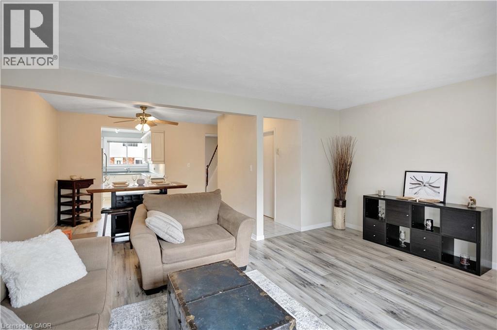 32 MONTCLAIR Crescent - 14