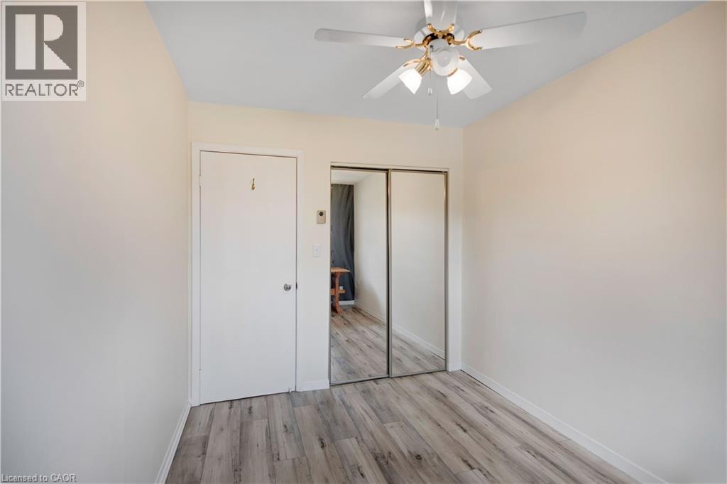 32 MONTCLAIR Crescent - 22