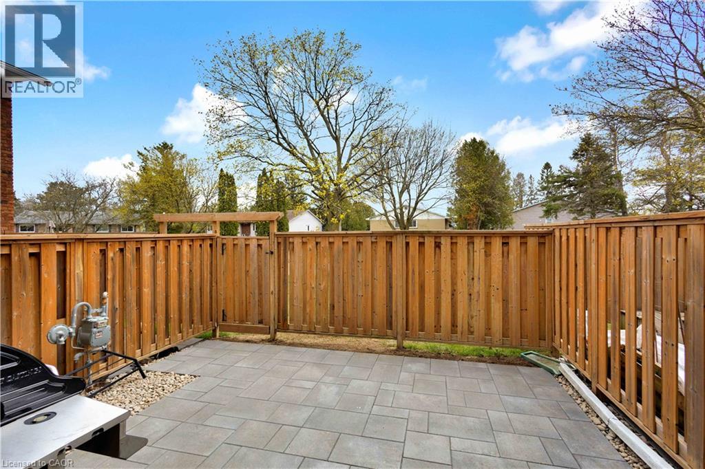 32 MONTCLAIR Crescent - 29