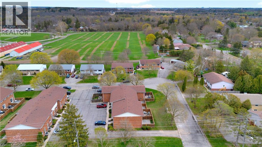 32 MONTCLAIR Crescent - 35